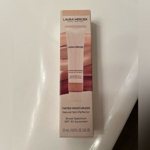 Laura Mercier Tinted Moisturizer